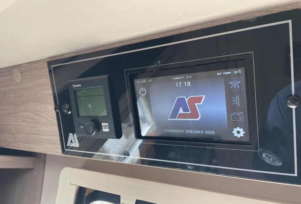 Auto-Sleepers Broadway EK SUPERB LOW MILEAGE EXAMPLE  2020