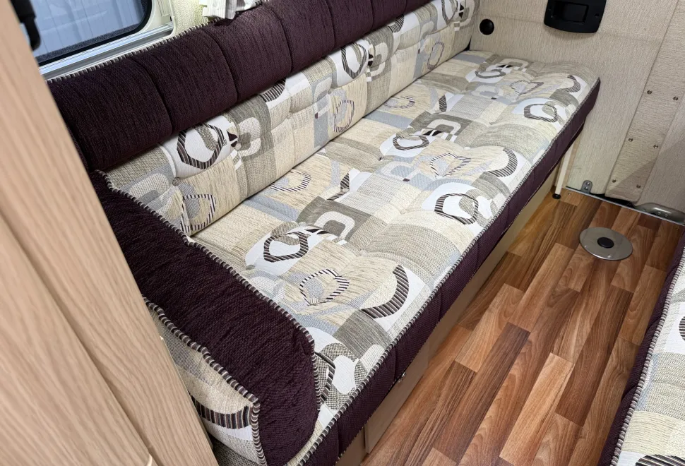 Auto-Sleepers Warwick XL  2015