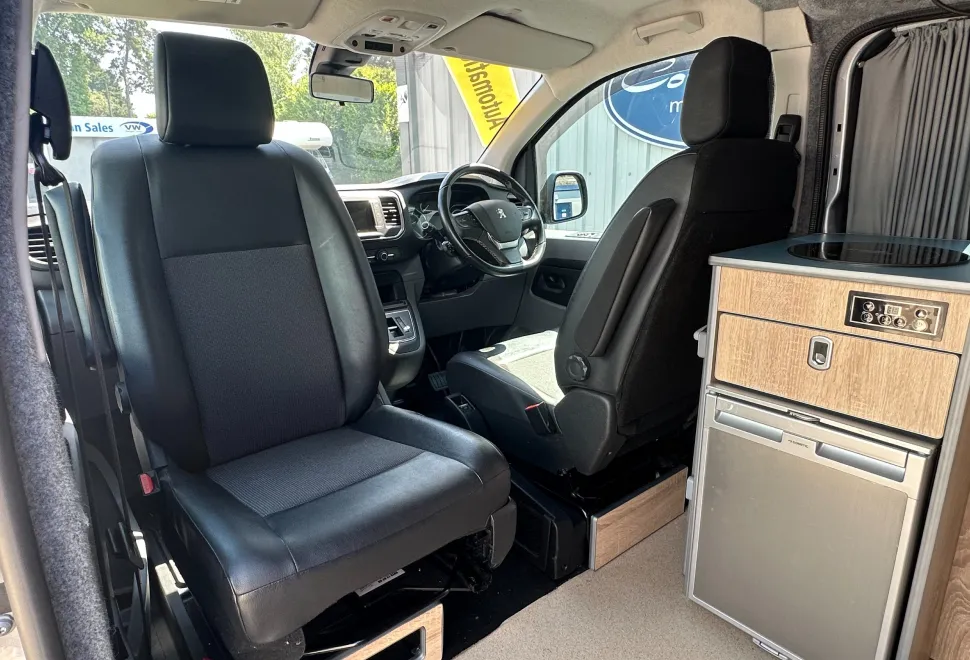 Peugeot E-EXPERT BY REVAMPERVAN - 4 BERTH POP TOP - ELECTRIC CAMPER  2020