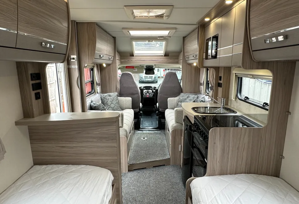 Elddis Magnum 185 2021