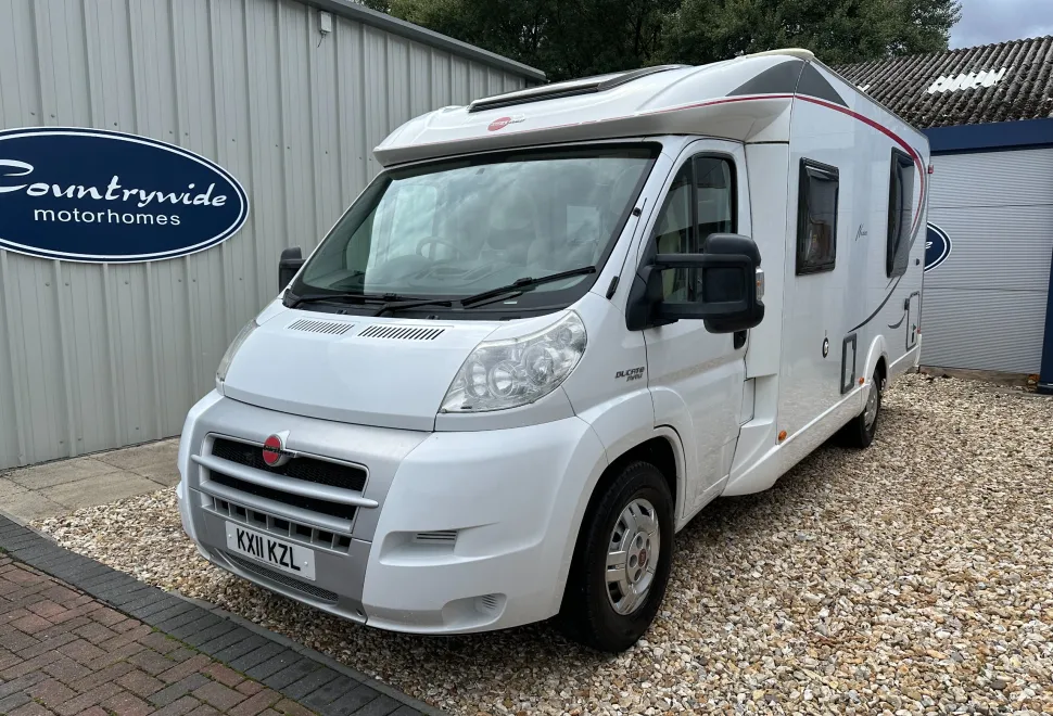 Burstner Nexxo SPECIAL OFFER VEHICLE 2011