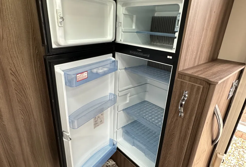 Auto-Sleepers Corinium Duo  Two Fixed Single Beds  2019