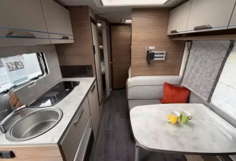Knaus   2024