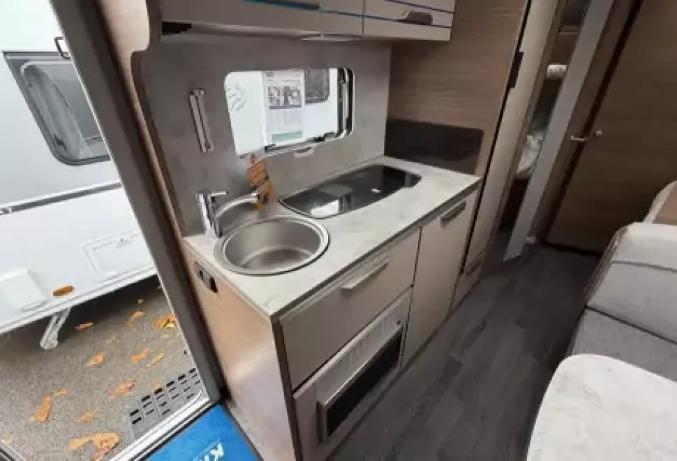 Knaus   2024