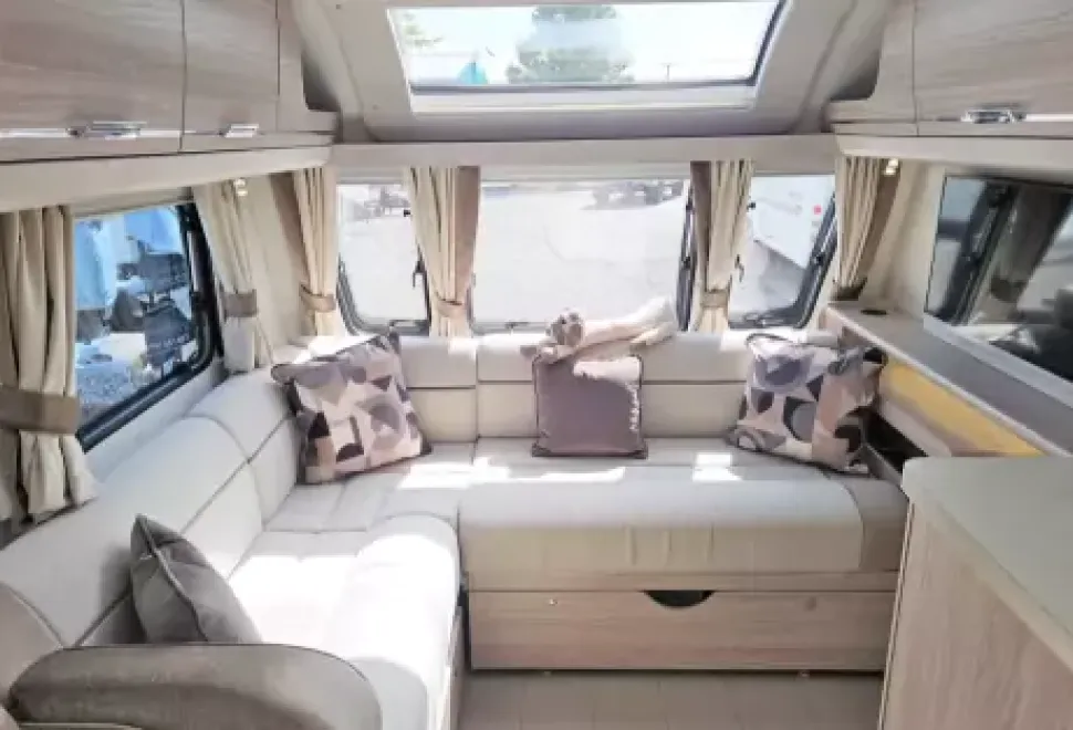 Elddis   2024