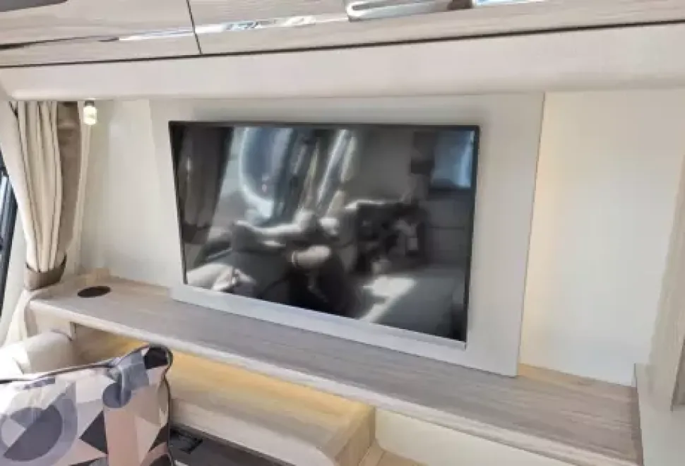 Elddis   2024