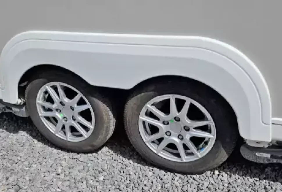Elddis   2024