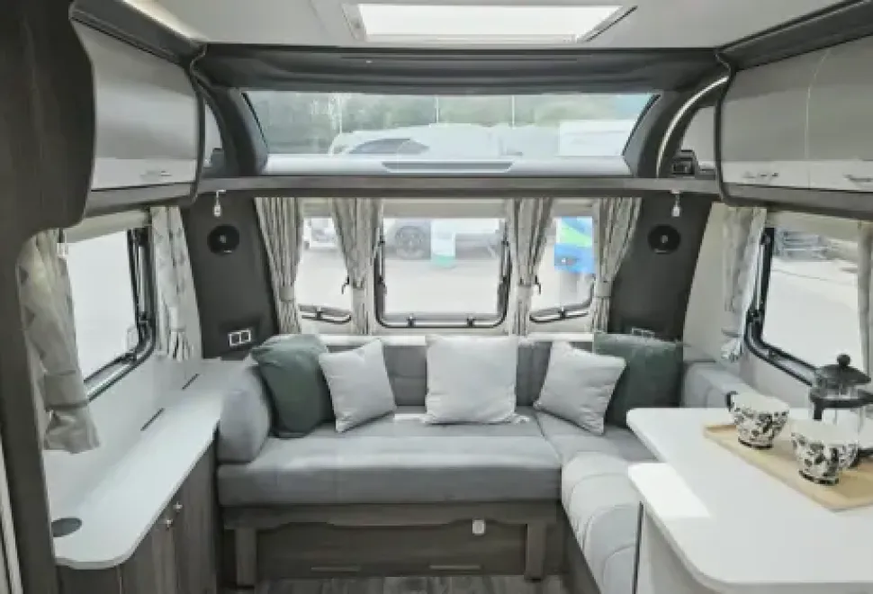 Coachman   2022