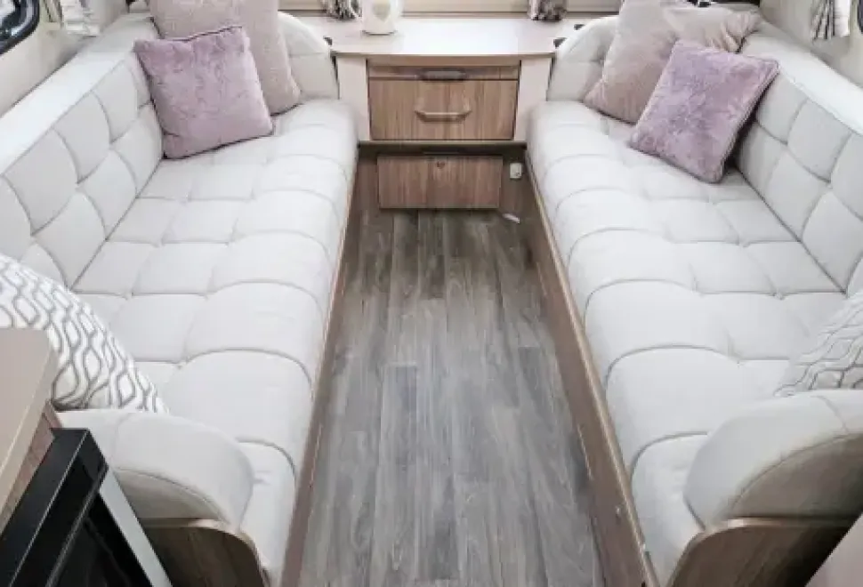 Coachman   2021