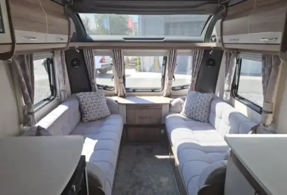 Coachman   2022