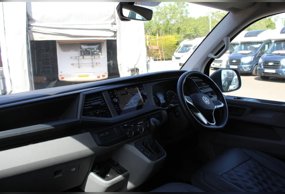 Volkswagen  Transporter 2024