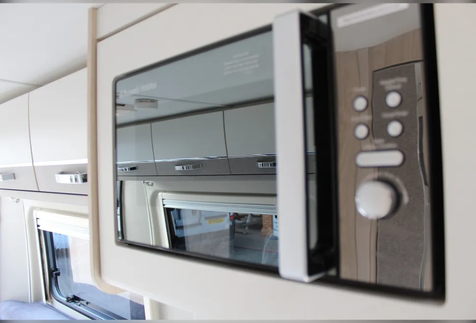 Elddis  Autoquest CV20 2025