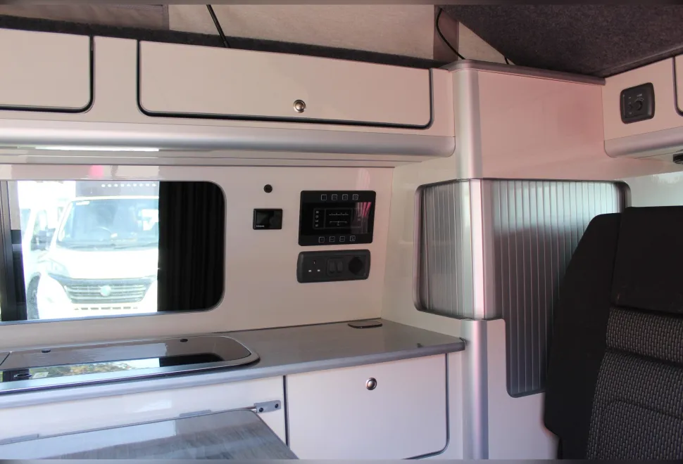 Volkswagen  Transporter 2024