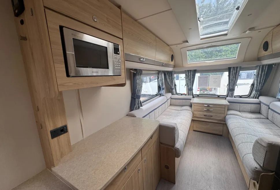 Elddis  Chatsworth 2017