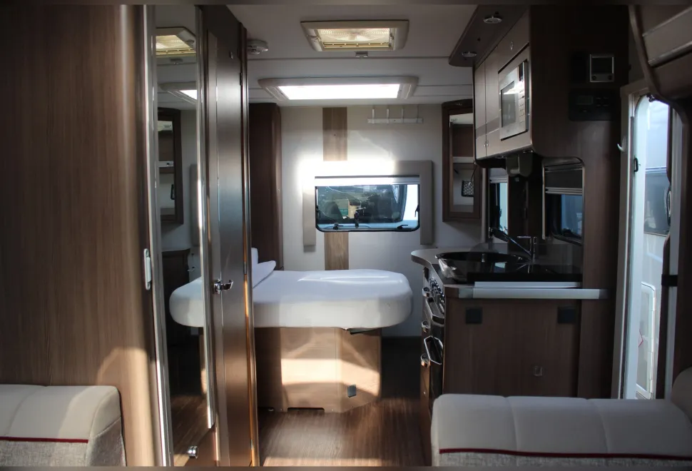 Elddis  Encore 254 2018