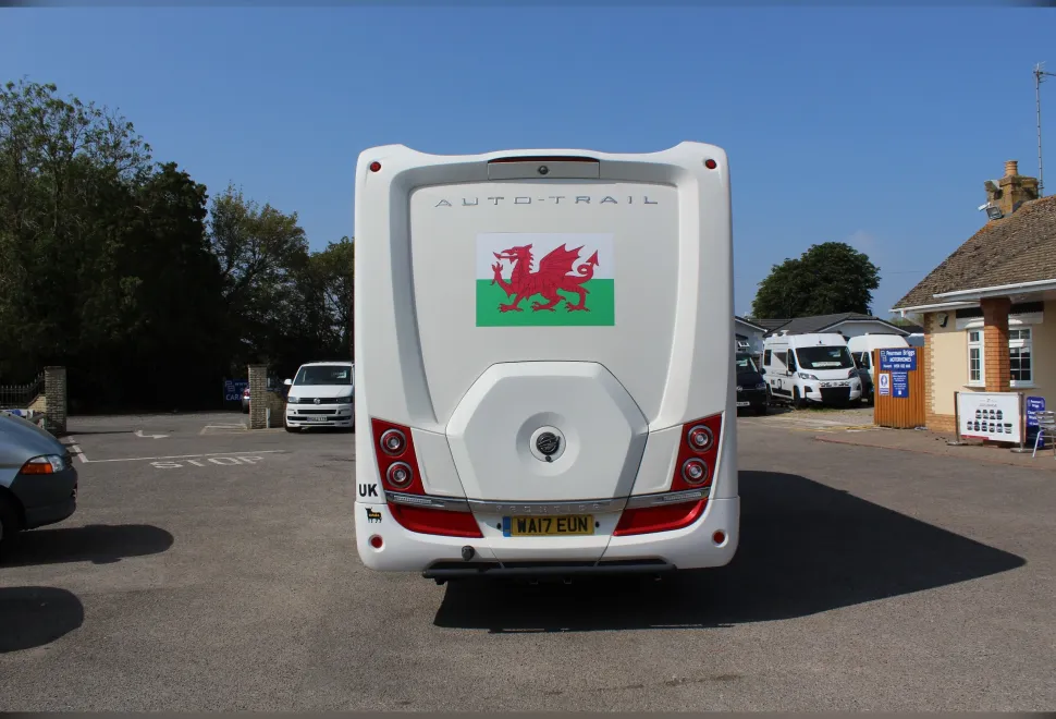 Auto-Trail  Frontier Serrano 2017