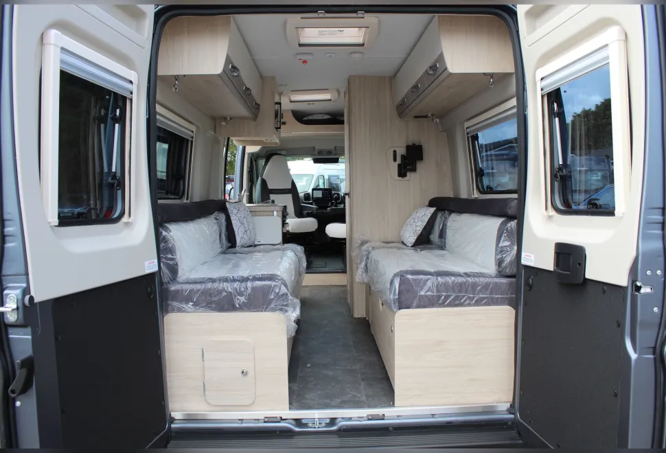 Elddis  Autoquest CV20 2025