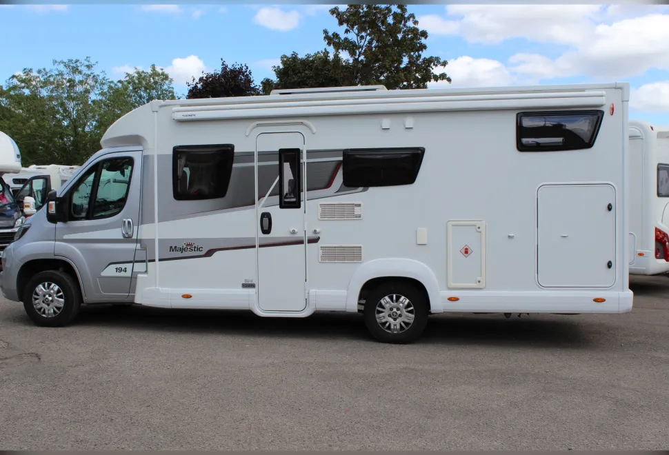 Elddis  Majestic 194 2021