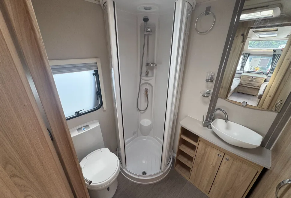 Elddis  Chatsworth 2017