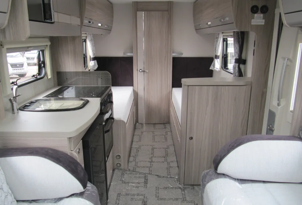 Elddis  Autoquest 185 2025