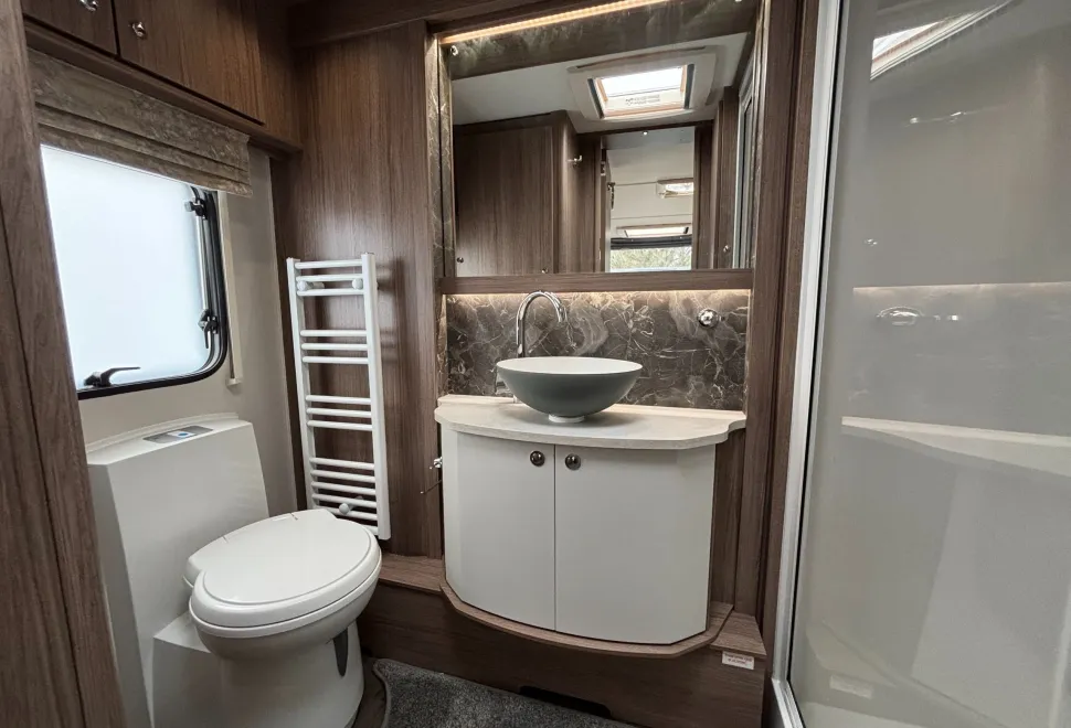 Coachman  VIP 2025