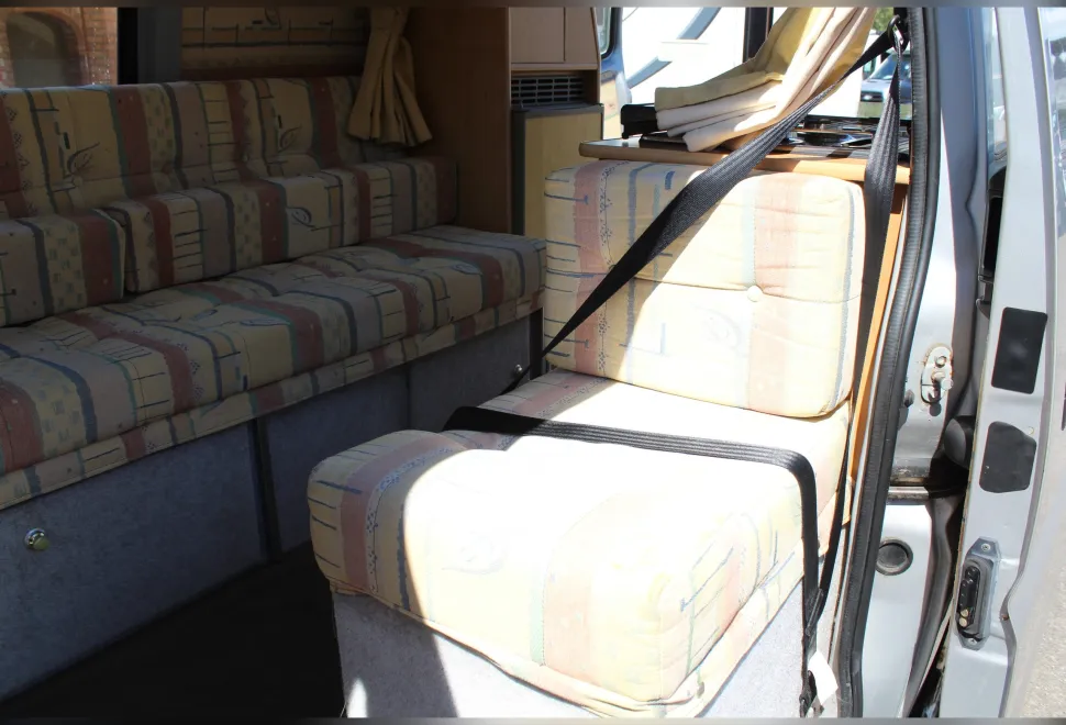 Toyota  Camper 2003