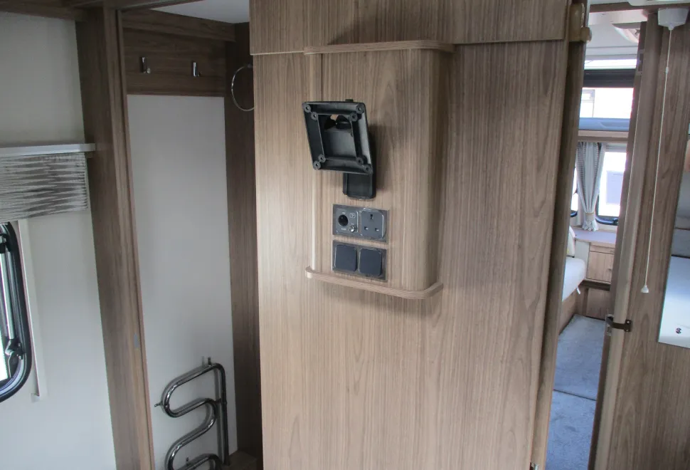 Coachman  VIP 2018