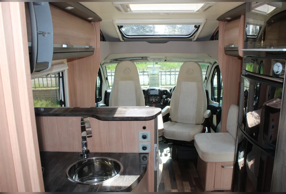 Knaus  Sky TI 700 2013