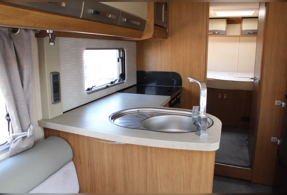 Auto-Trail  Frontier Serrano 2017