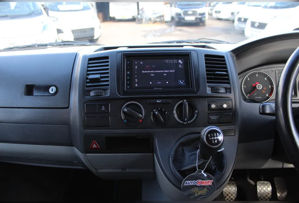 Volkswagen  Transporter 2012