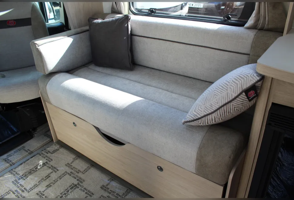 Elddis  Accordo 105 2025