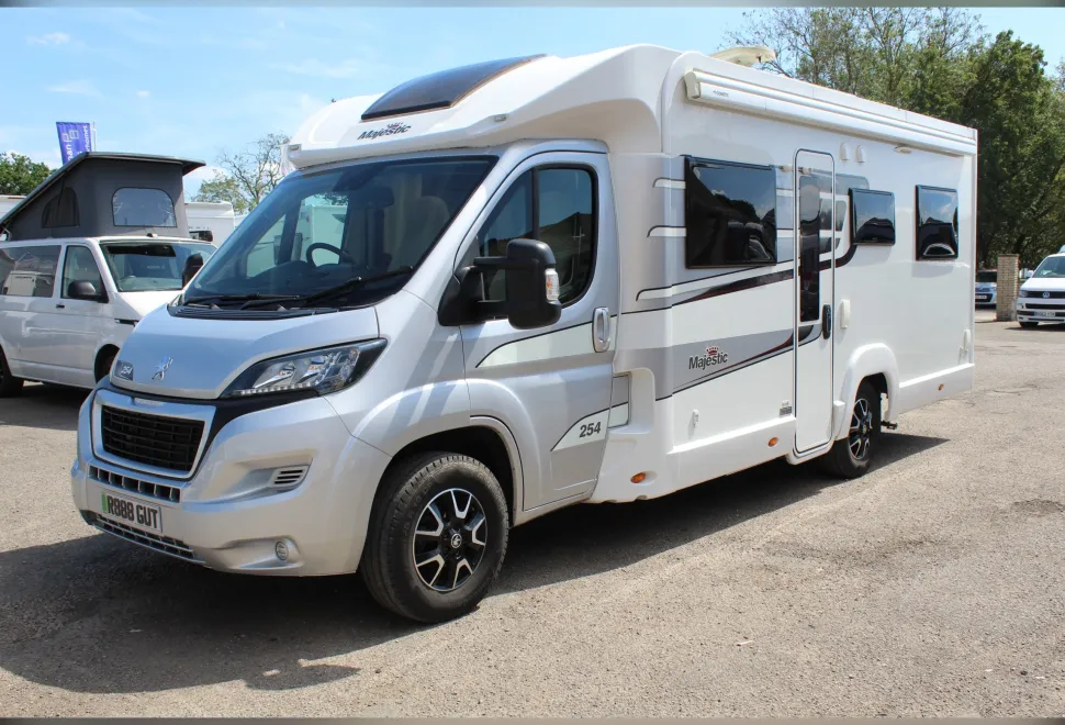 Elddis  Encore 254 2018