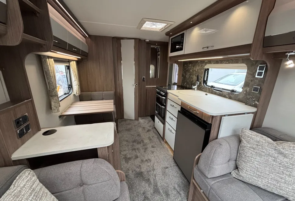 Coachman  VIP 2025