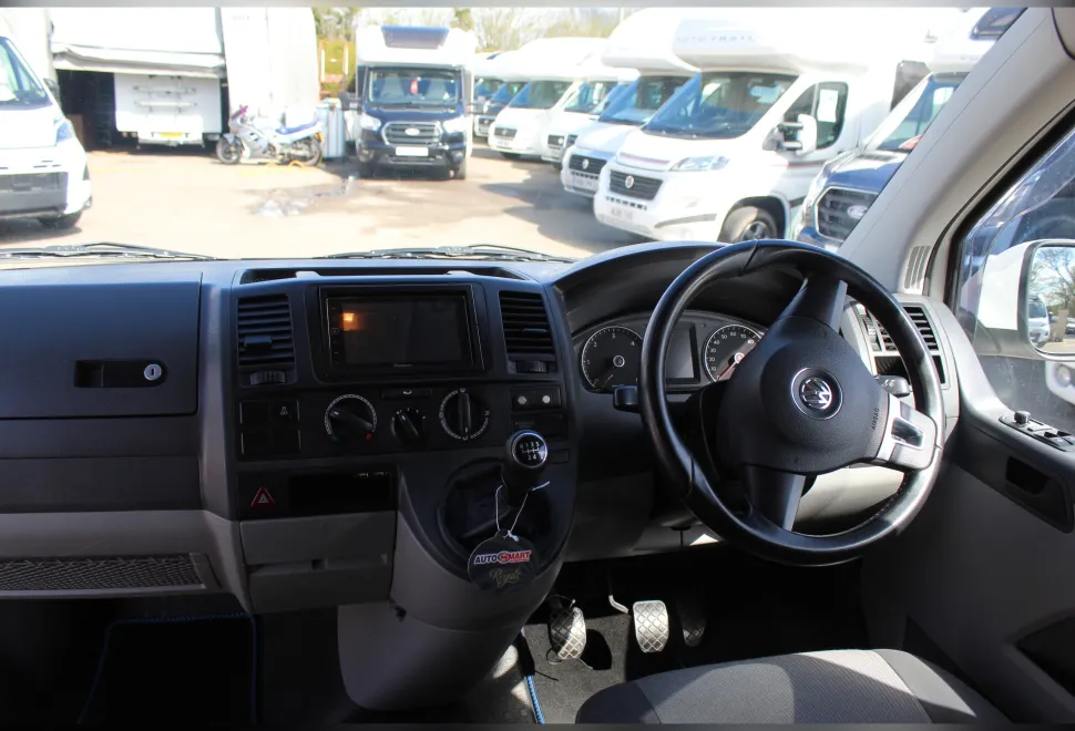 Volkswagen  Transporter 2012