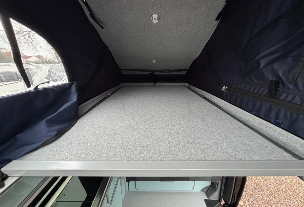 Volkswagen  Transporter T28 2018