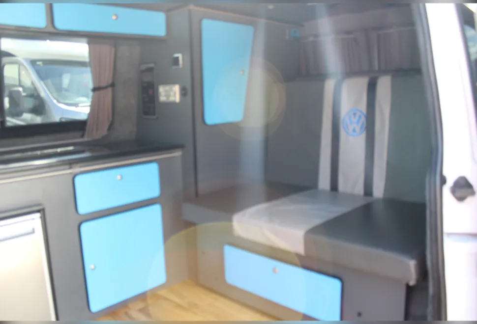 Volkswagen  Transporter 2012