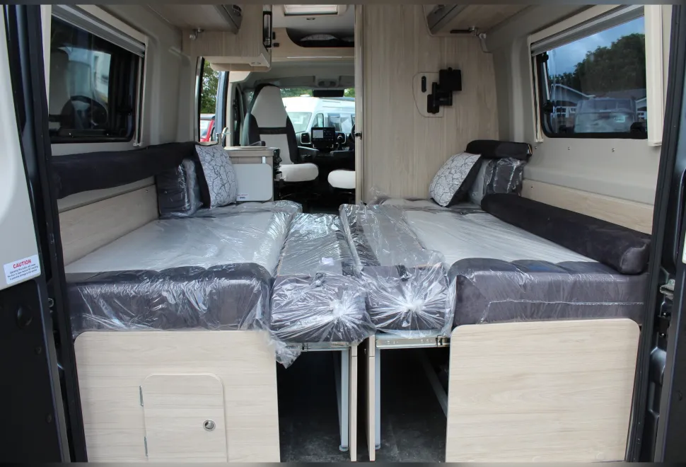 Elddis  Autoquest CV20 2025