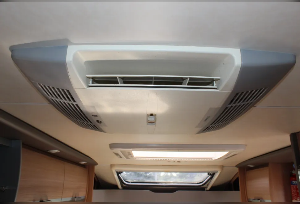 Knaus  Sky TI 700 2013