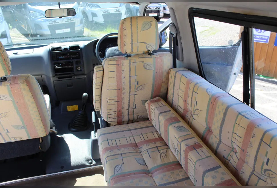 Toyota  Camper 2003