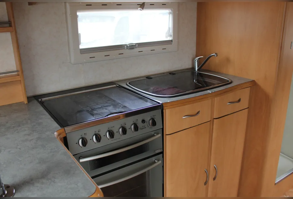 Lunar  Roadstar 720 2005