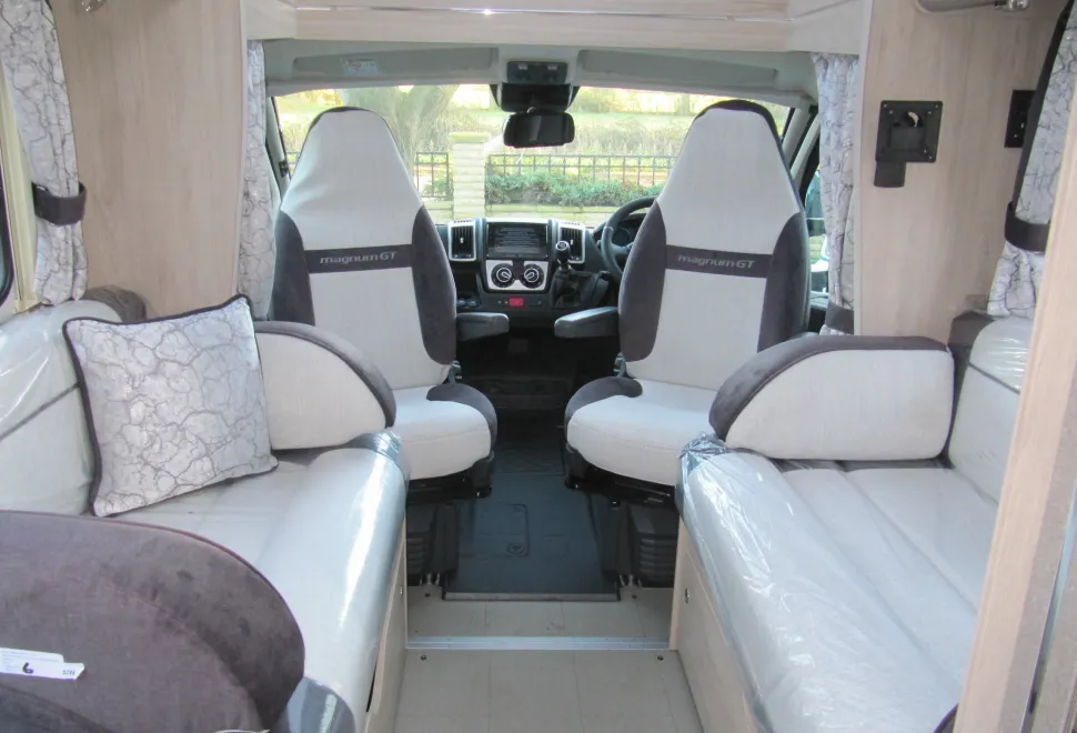 Elddis  Autoquest 194 2025