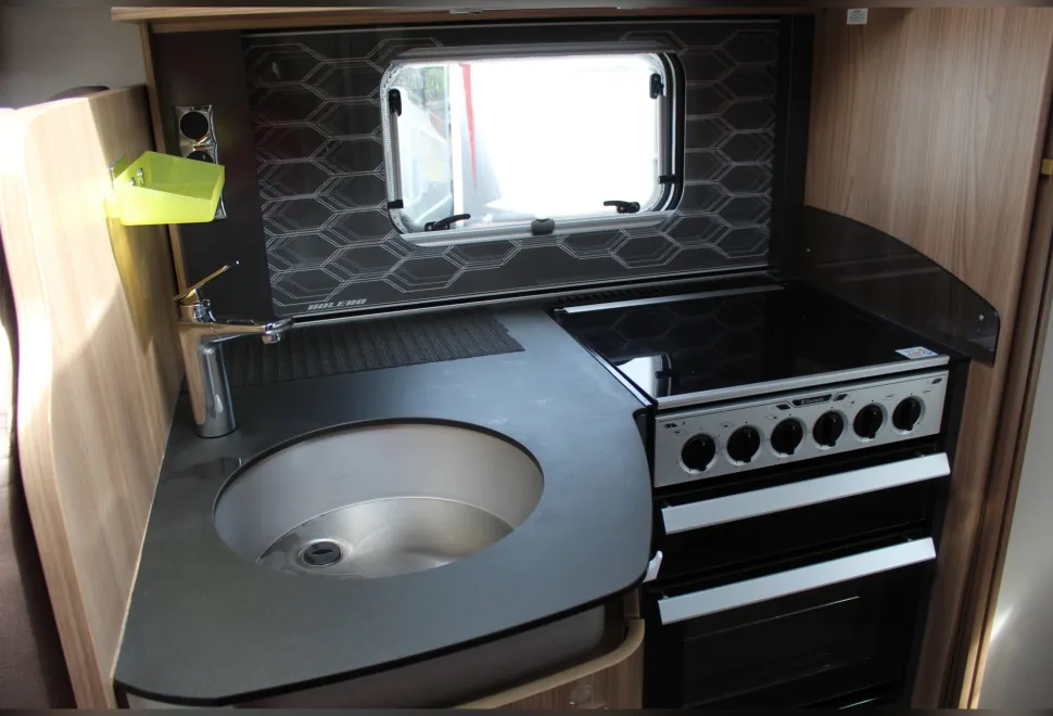 Swift  Bolero 684FB 2016