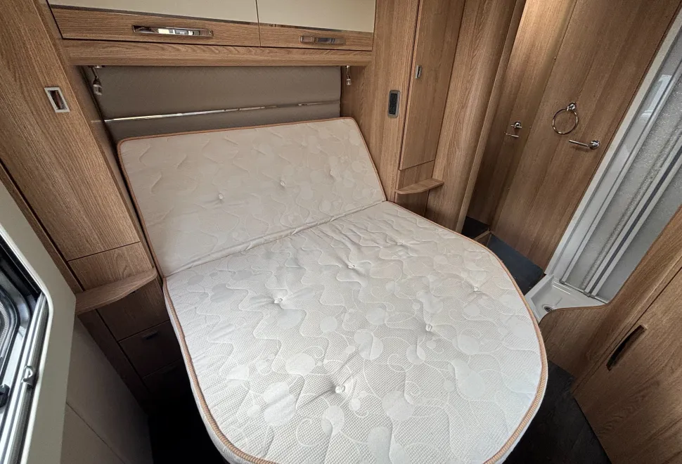 Auto-Trail  Tracker 2024