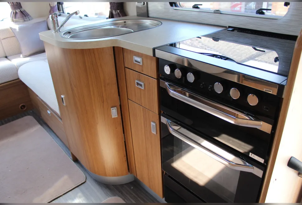 Auto-Trail  Apache 634 2017