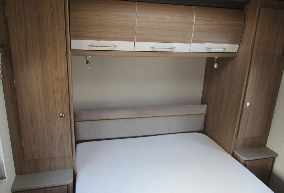 Coachman  VIP 2018