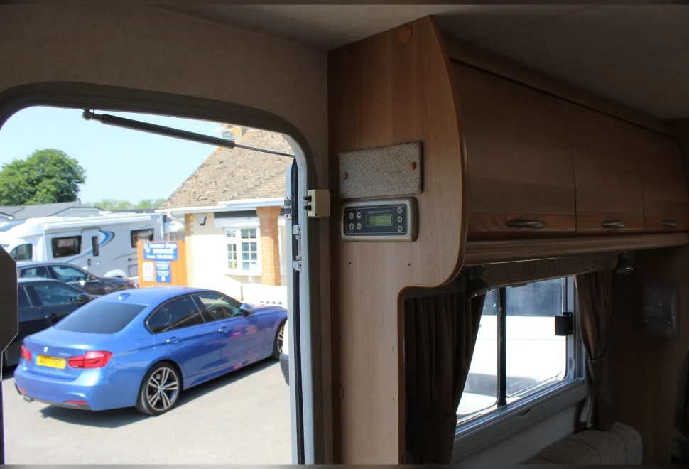 Autocruise  Starblazer 2006
