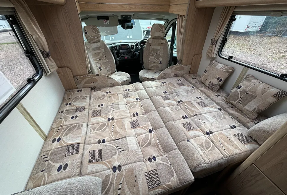 Elddis  Autoquest 2016