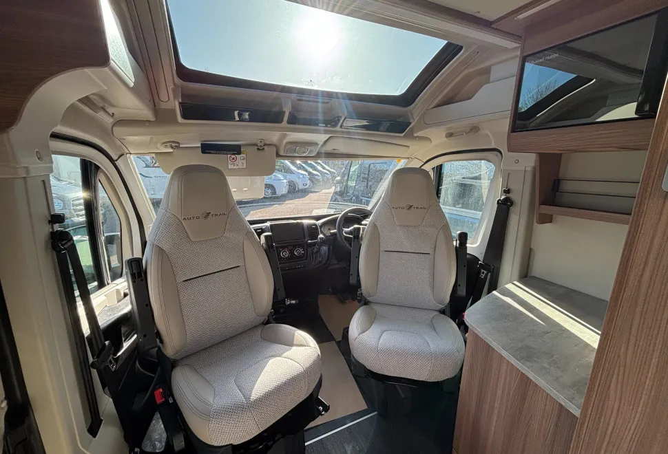 Auto-Trail  V-Line 2026