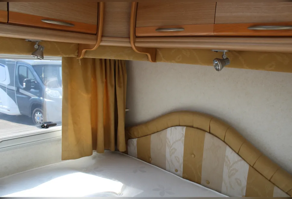 Autocruise  Starblazer 2006