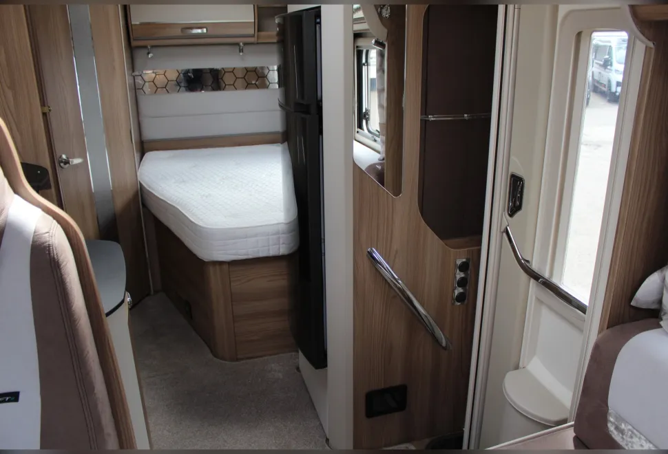 Swift  Bolero 684FB 2016